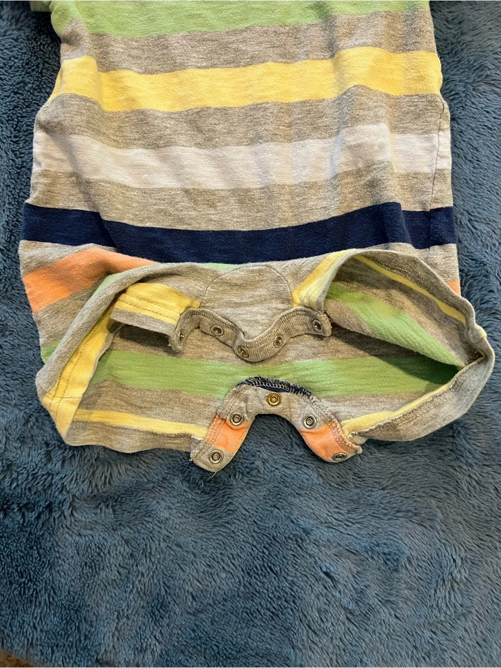 Baby Gap Striped Short Sleeve One-Piece Romper in Multi-Color